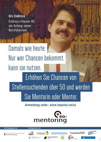 Das Foto zeigt eines der Plakate. Darauf ist Urs Endress von der Endres+Hauser AG am Anfang seiner Berufskarriere zu sehen. 