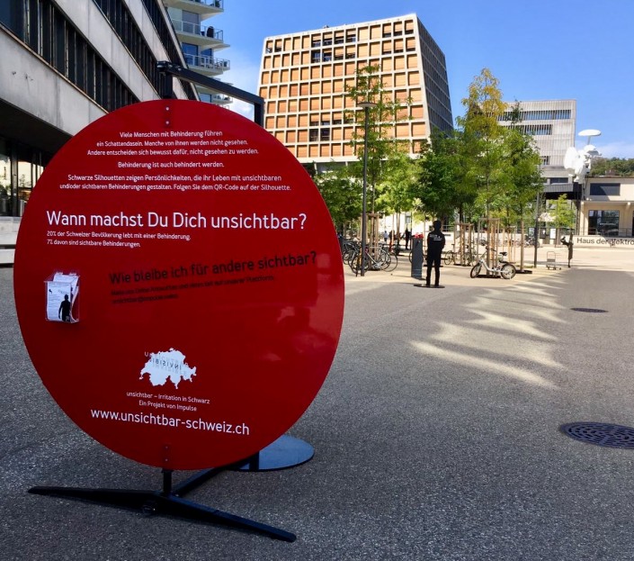 Das Foto zeigt die Silhouetten auf dem Freilager-Platz in Münchenstein/BL