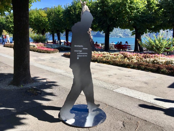 Das Foto zeigt eine der Silhouetten in Lugano